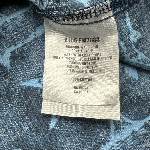 Columbia Button Up Shark AOP Shirt Short Sleeve Blue Cotton - Picture 6 of 10